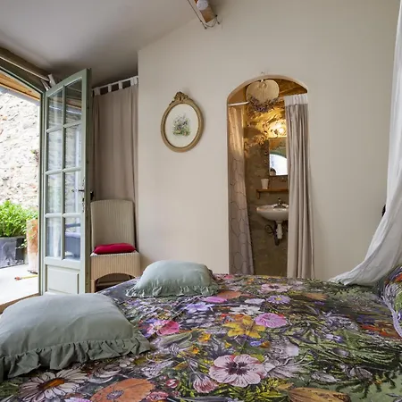 Des Roses * La Bastide-sur-l'Hers